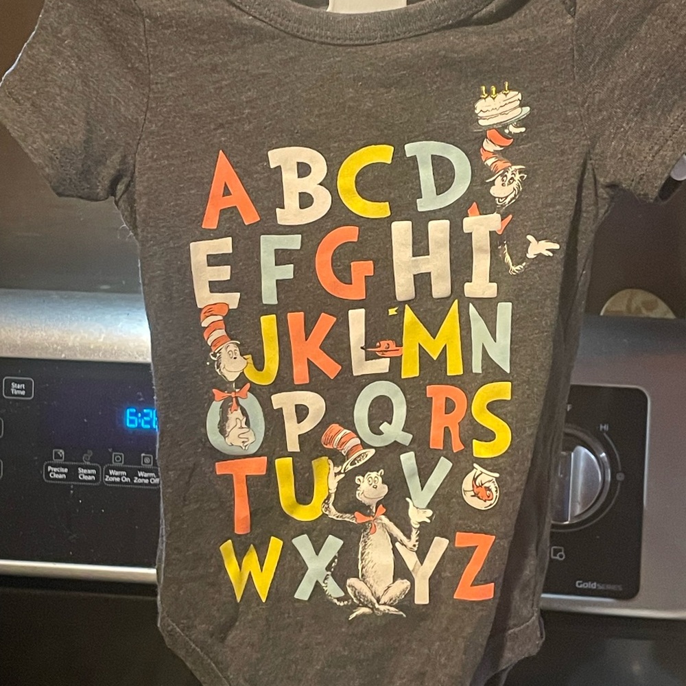 Dr. Seuss infant onsie - Gray with Multicolor Alphabet - 12 months